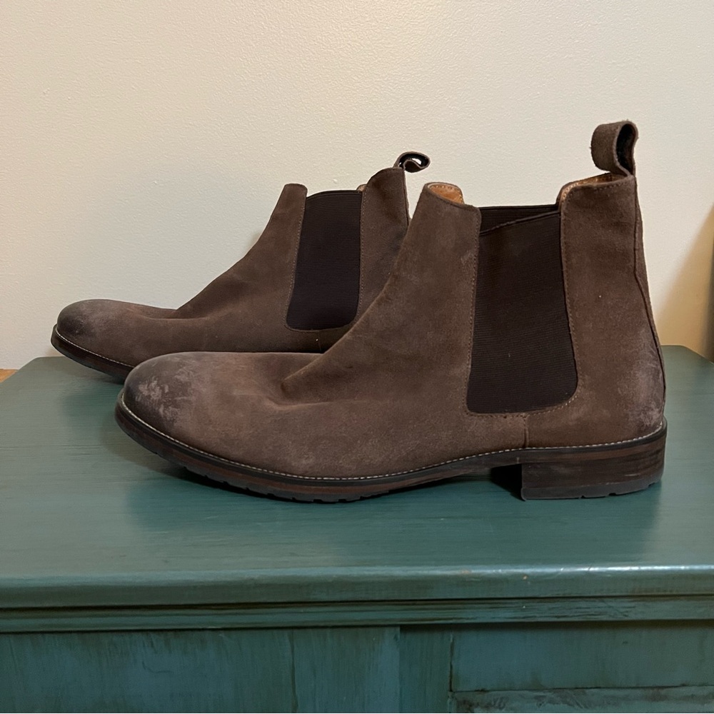 Vintage Foundry Co. Suede Brown Chelsea Boots - Size‎ 12